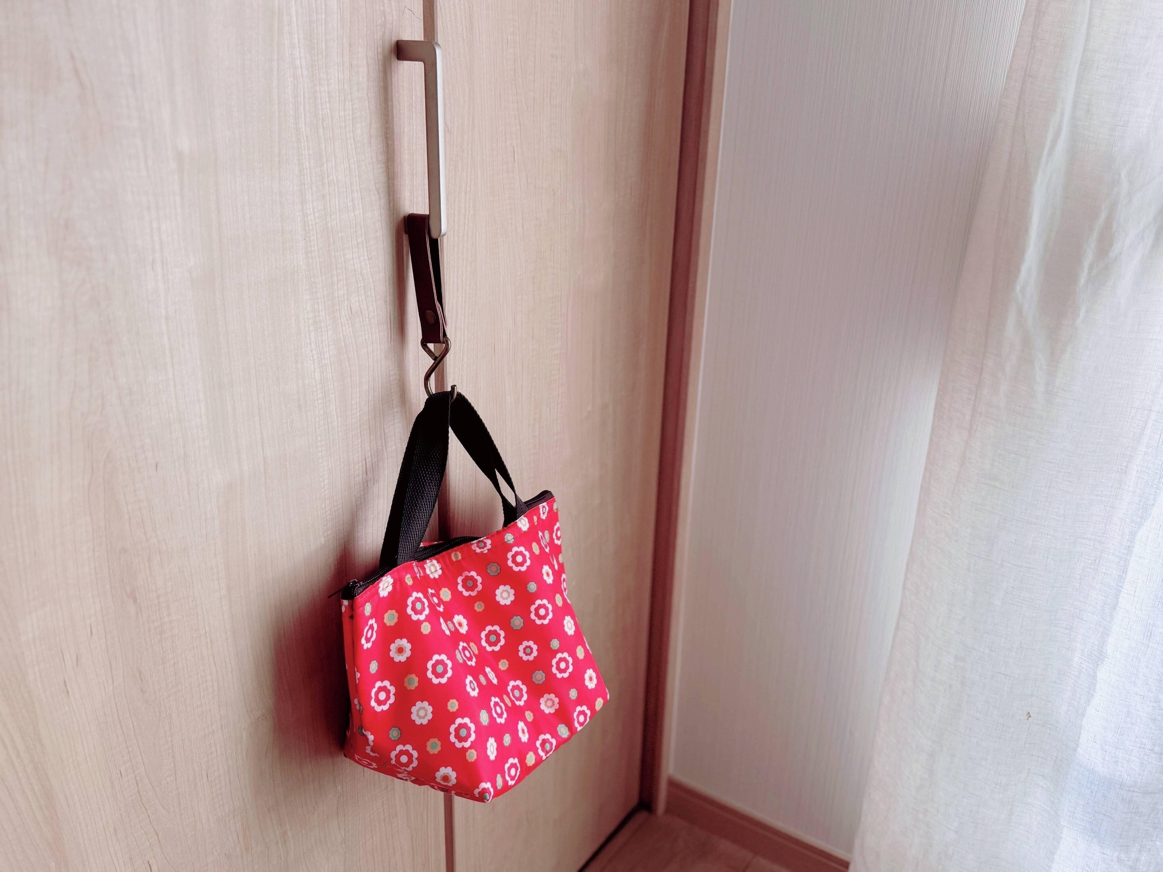 【セリア】買わなきゃ損！お弁当箱入れ以外にも使える「110円高見えランチバッグ」