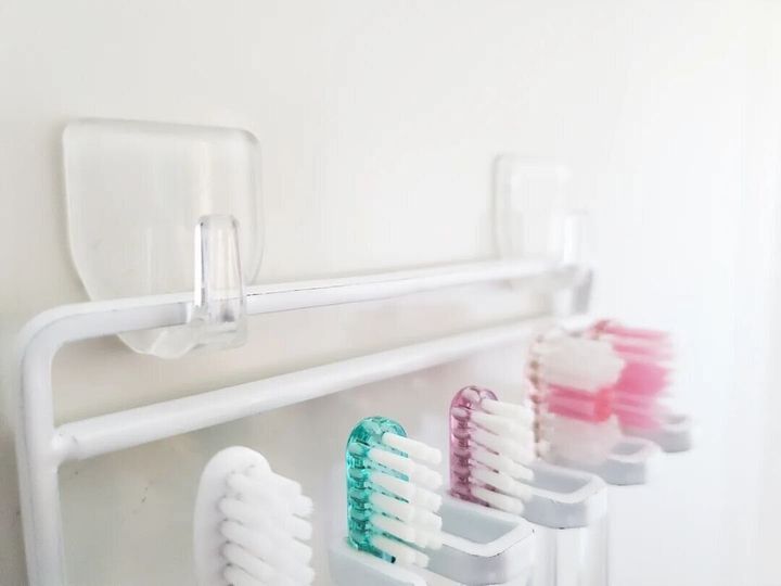 【セリア】もう落ちない!フィルムフック