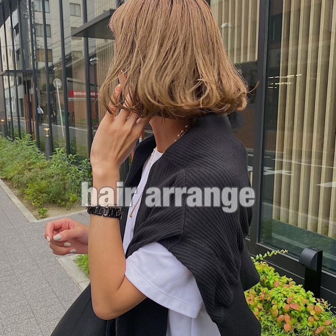 40代女性に似合う不器用でも簡単にできるヘアアレンジ！イマドキ！ボブのコテ巻きアレンジ