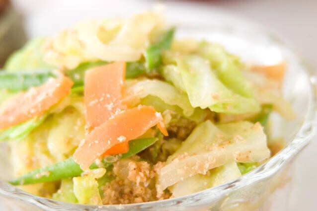 キャベツのゴマ和え