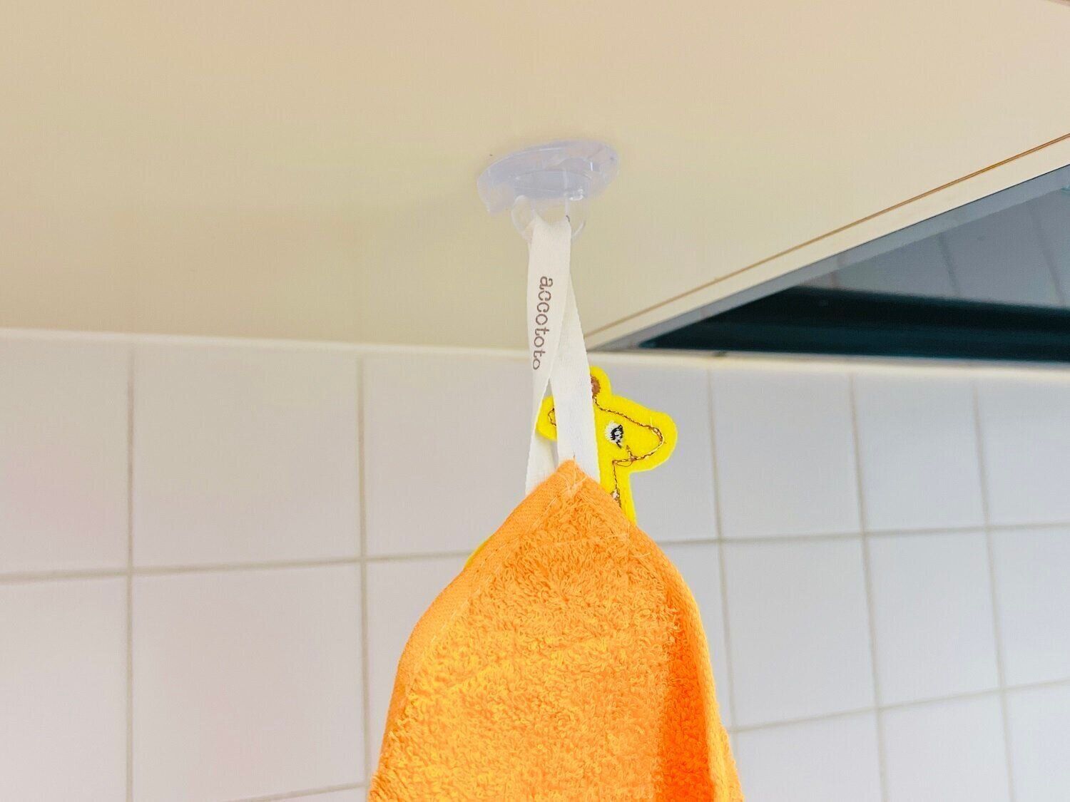 ダイソーで見つけた「きれいにはがせる天デコフック」は優れもの！