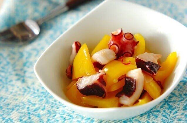 タコとパプリカのペペロンチーノ