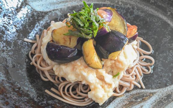 あげなすとろろそば