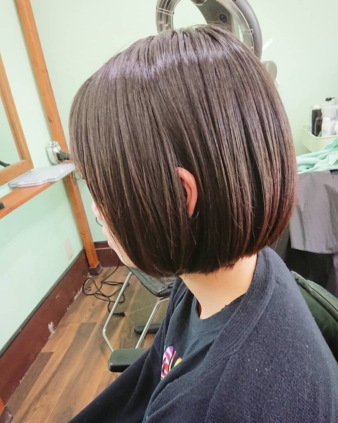 中学生の女の子に似合う流行のヘアスタイル　今の季節はボブスタイルがおすすめ