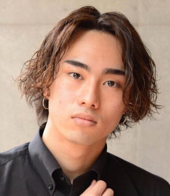 メンズ髪型パーマ 22最新 簡単にセットが決まる モテる流行のメンズパーマヘアカタログ サンキュ