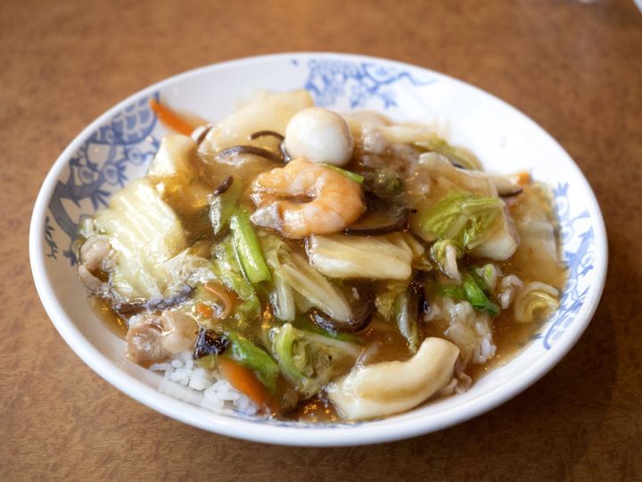 管理栄養士監修 気になる 中華丼 のカロリーや炭水化物量とは 食べる際に押さえるべきポイントを紹介 サンキュ 管理栄養士監修 気になる 中華丼 のカロリーや炭水化物量とは 食べる際に押さえるべきポイントを紹介 サンキュ