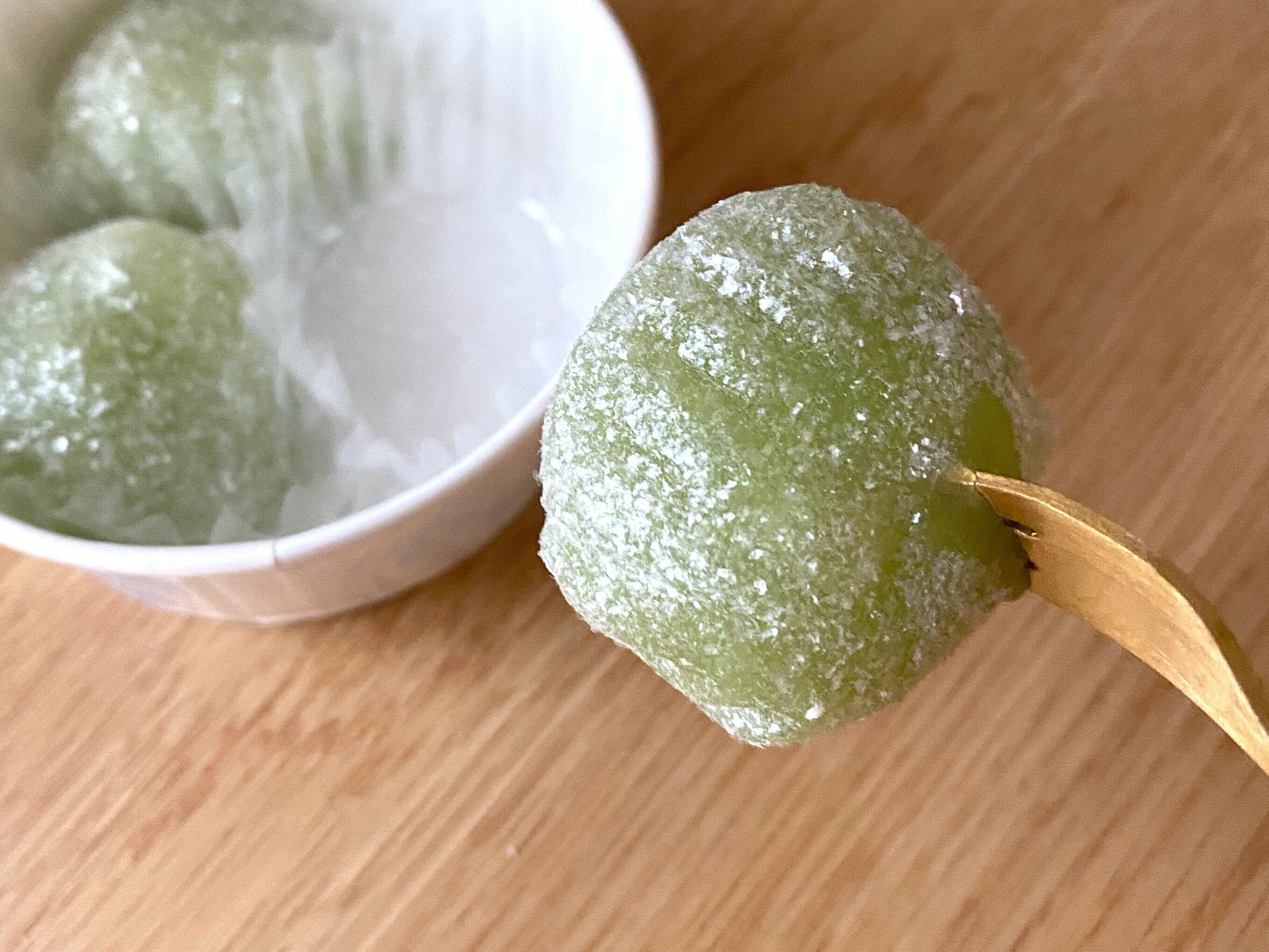 ぶどう餅山梨県産シャインマスカット