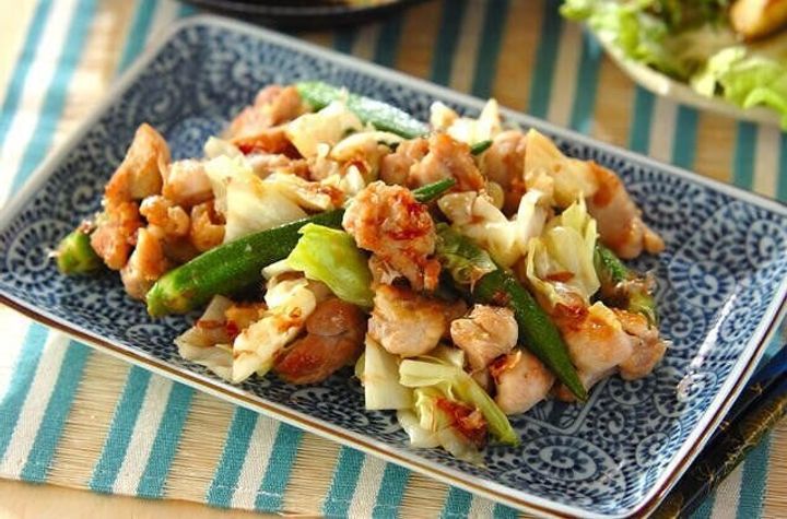 鶏とオクラのおかか炒め