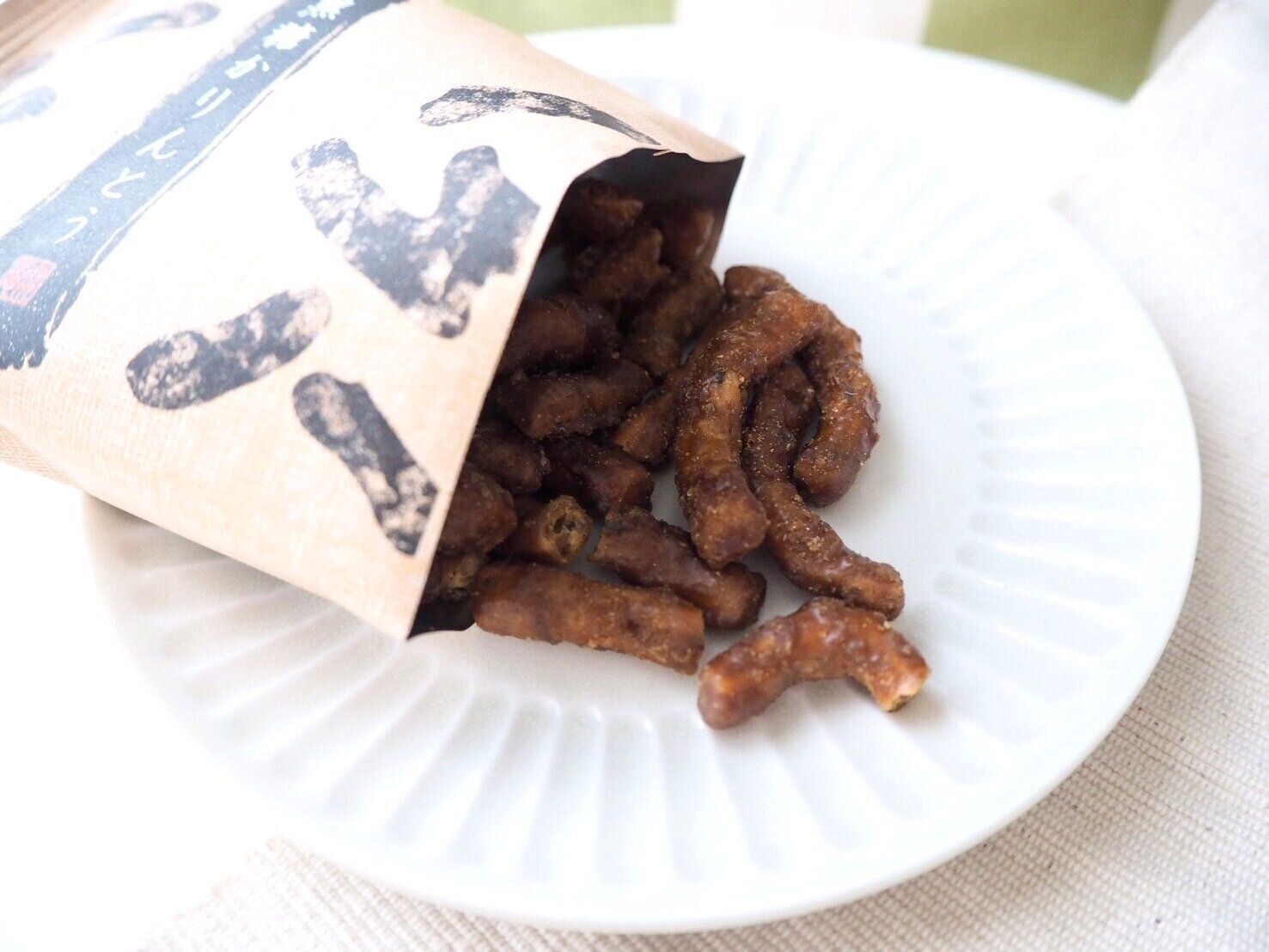 シャトレーゼ「黒糖かりんとう」開封写真