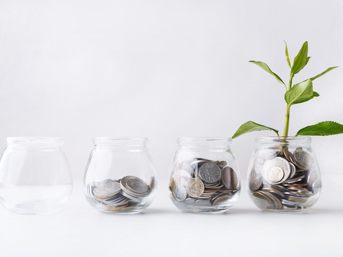 ガラスの瓶にコインで成長している設備します。