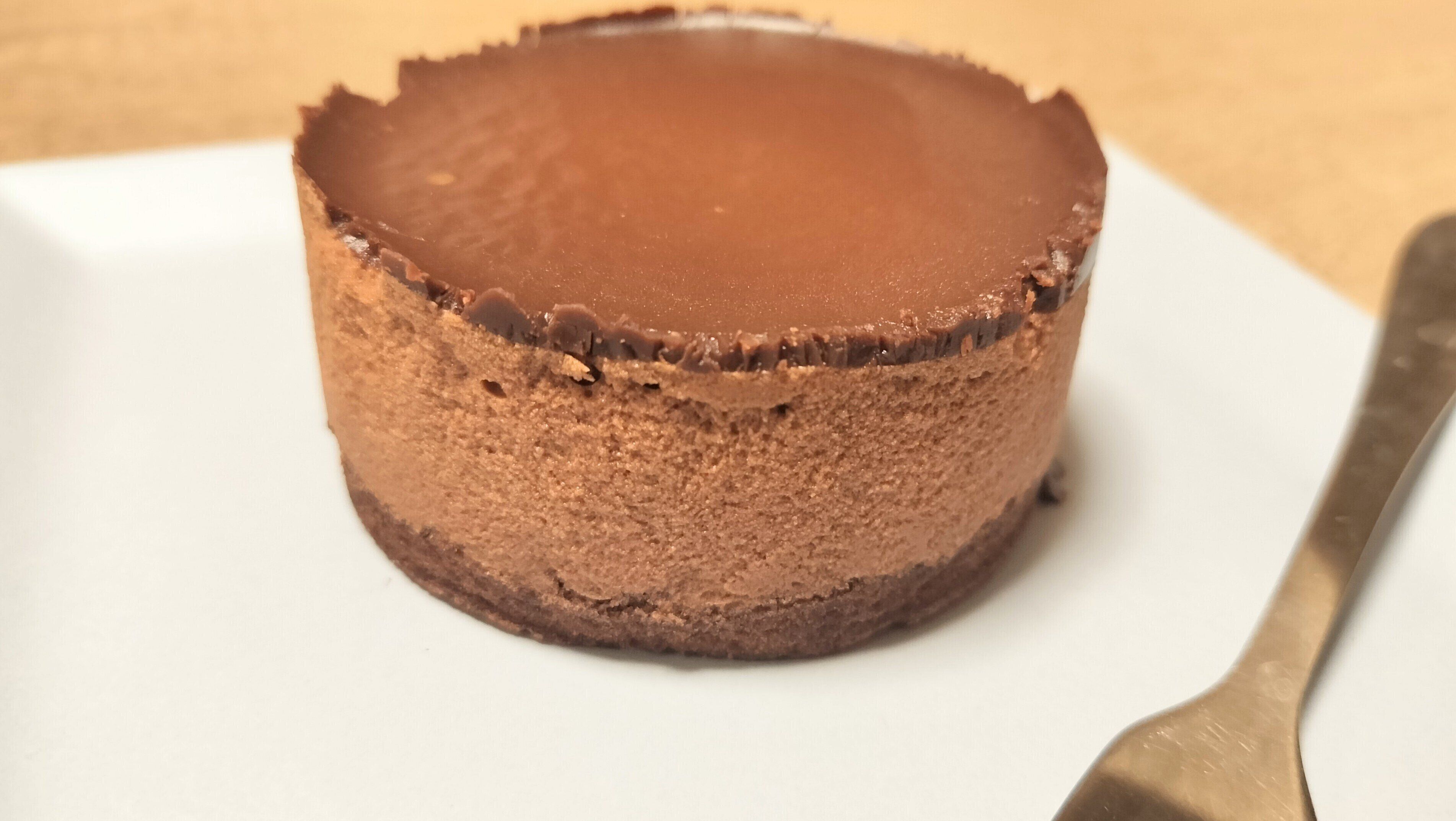 解凍後のガトーショコラ側面