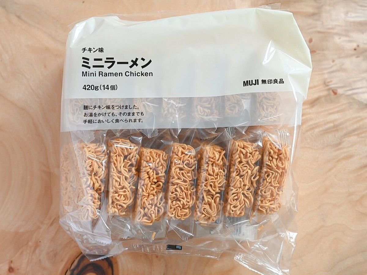 無印良品のチキン味ミニラーメンのパッケージ
