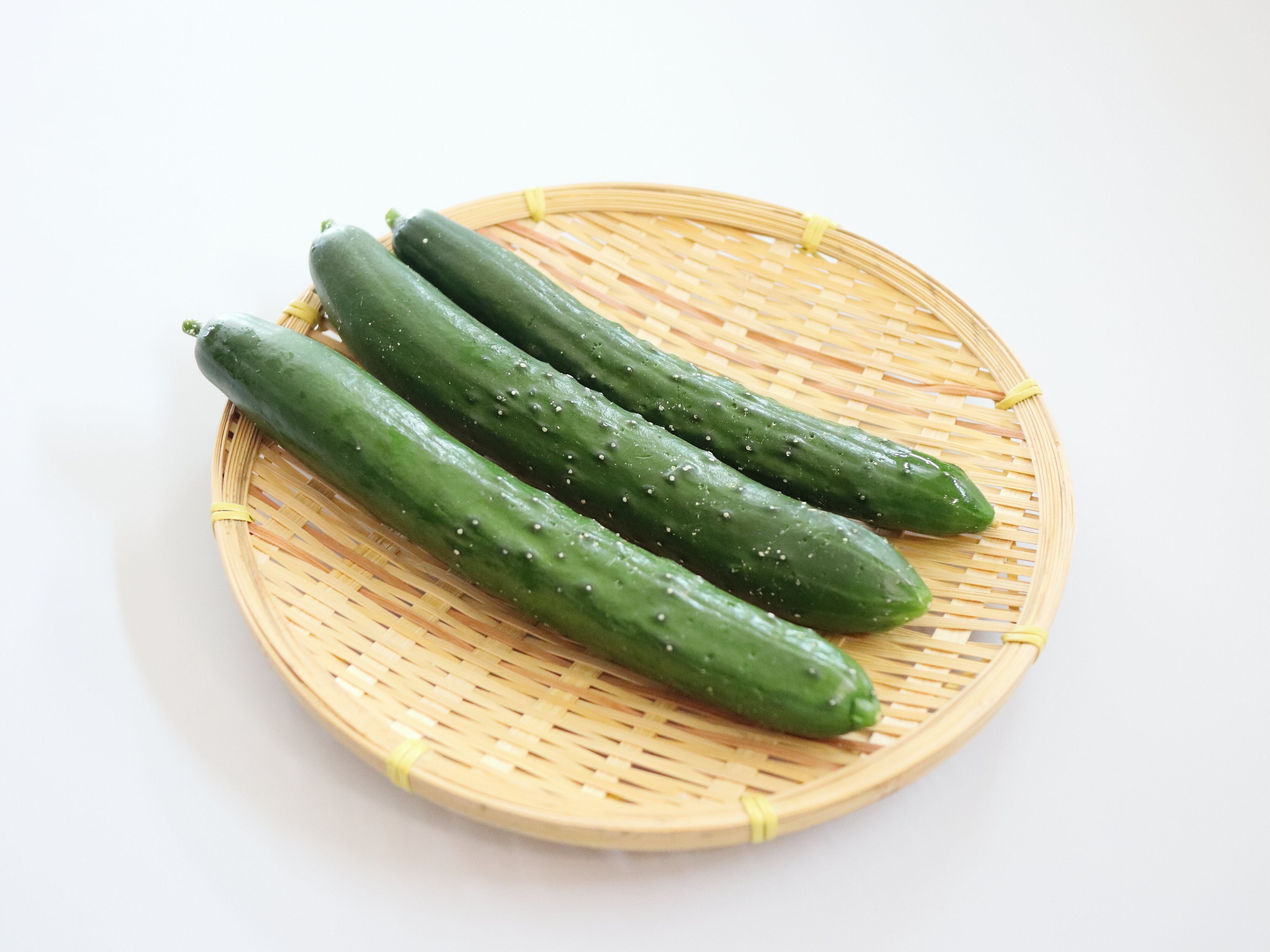 実は冷凍できる！「きゅうり」冷凍保存のコツと調理のポイント