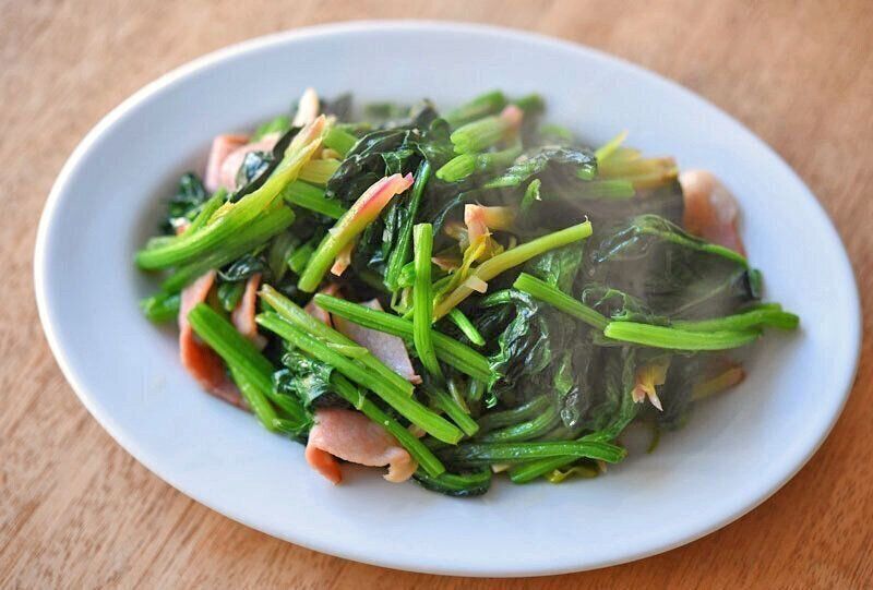 ほうれん草とハムのソテー（炒め物）のレシピ/作り方