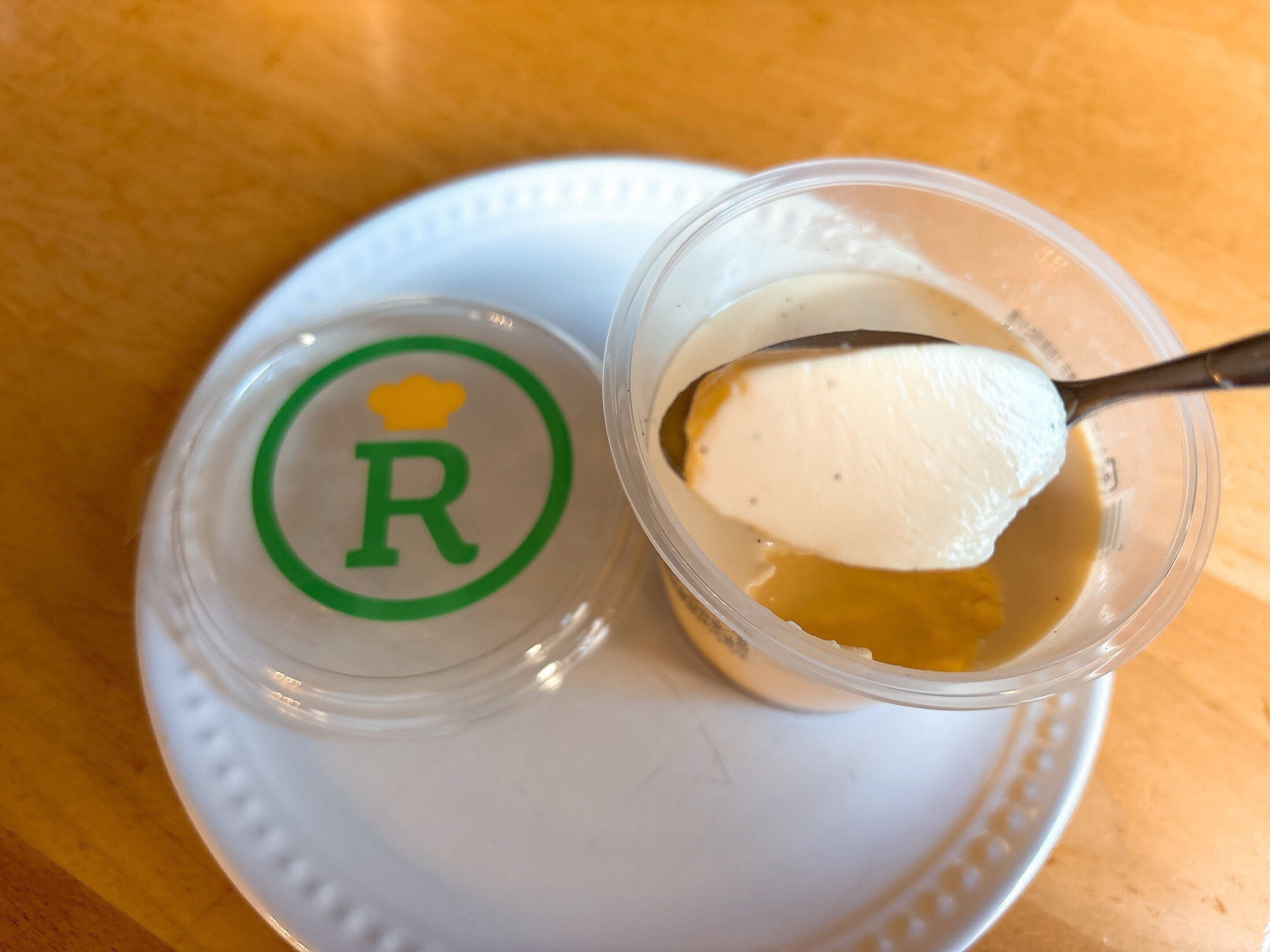 バニラビーンズ香るご褒美プリン