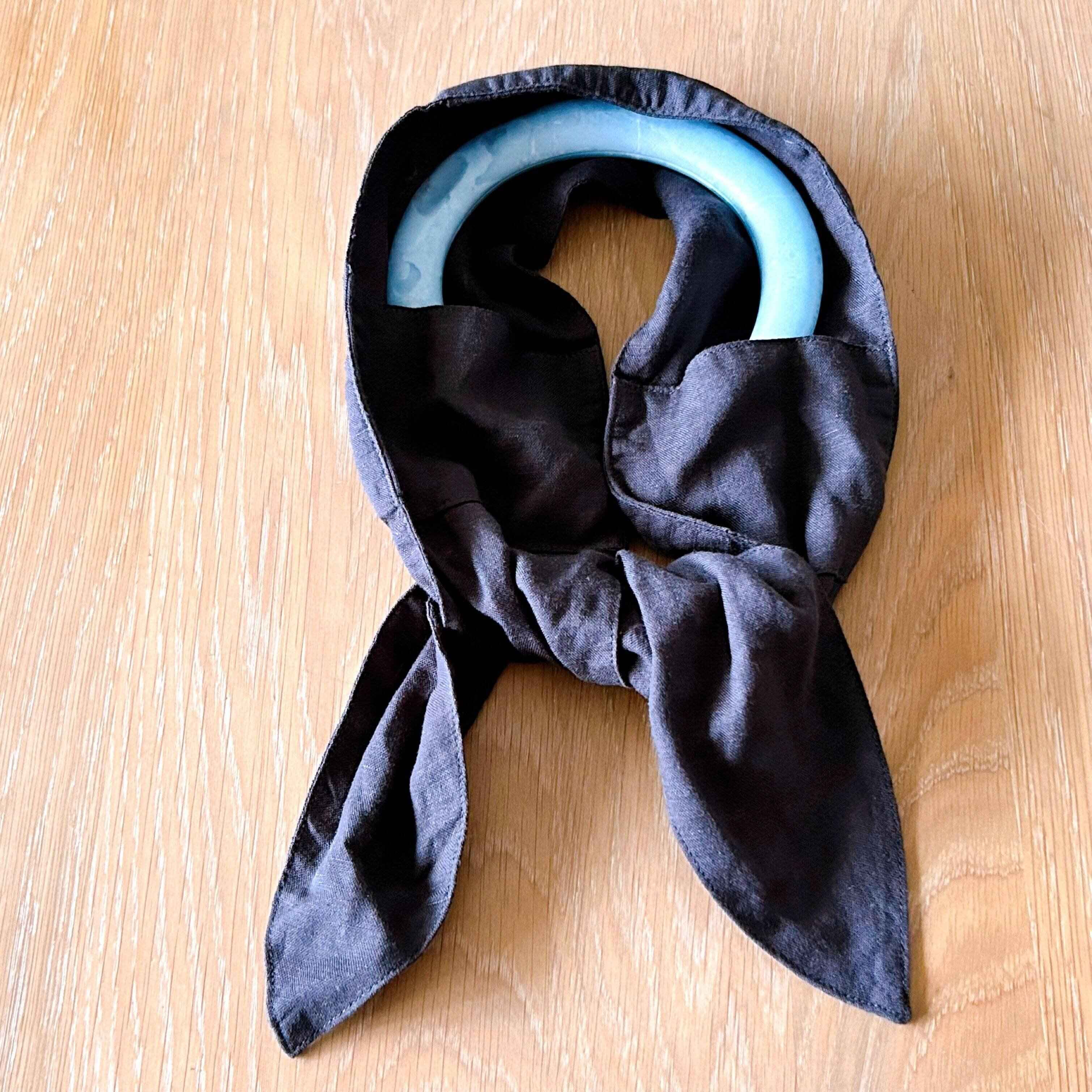 内ポケットに保冷グッズを入れてひんやりをキープ