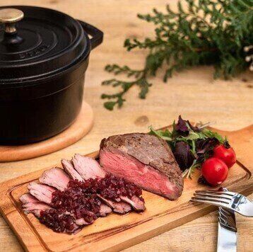 [ストウブ公式]ローストビーフ