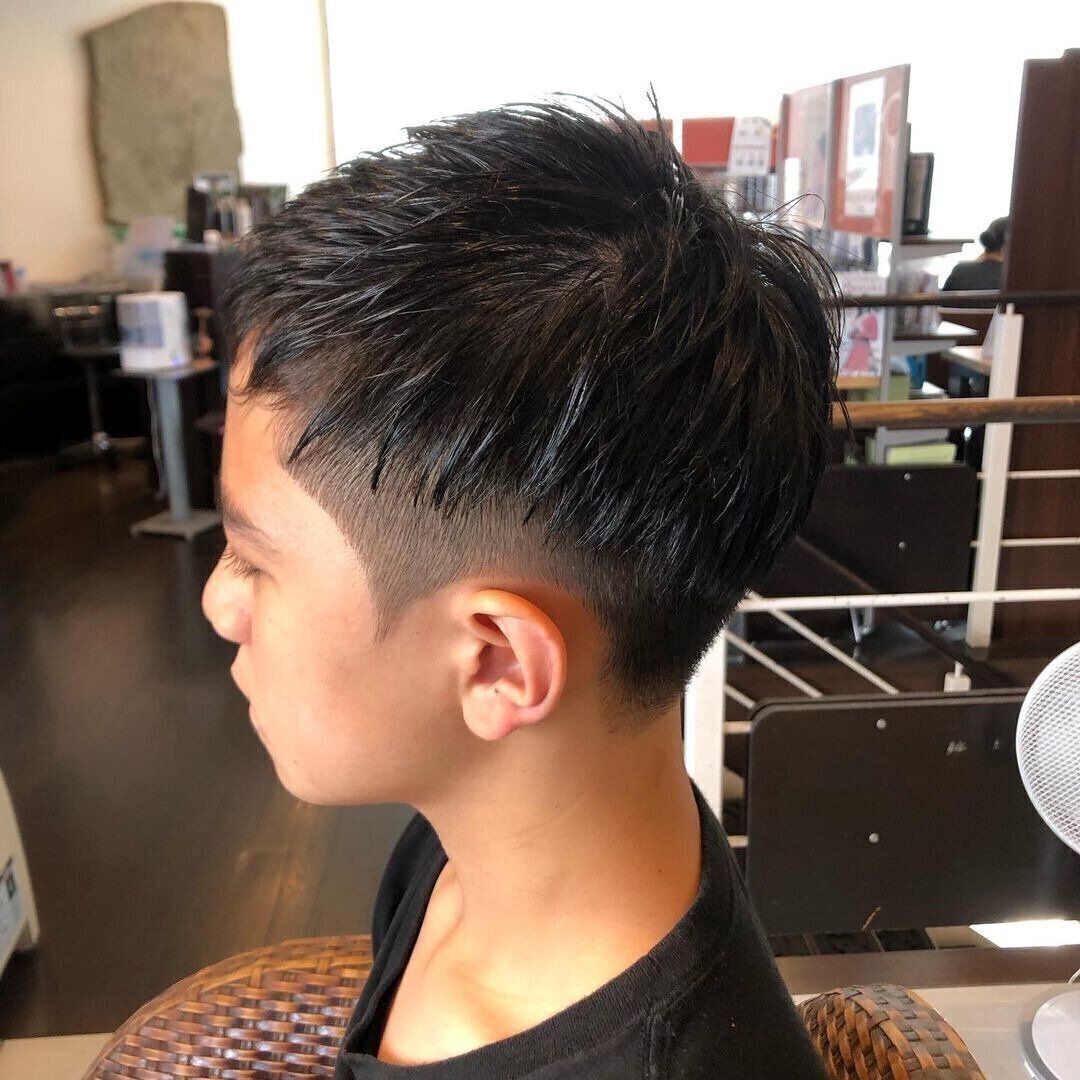 おしゃれ小学生男子の髪型・ヘアカタログ！横顔がさわやかなきっちりツーブロック