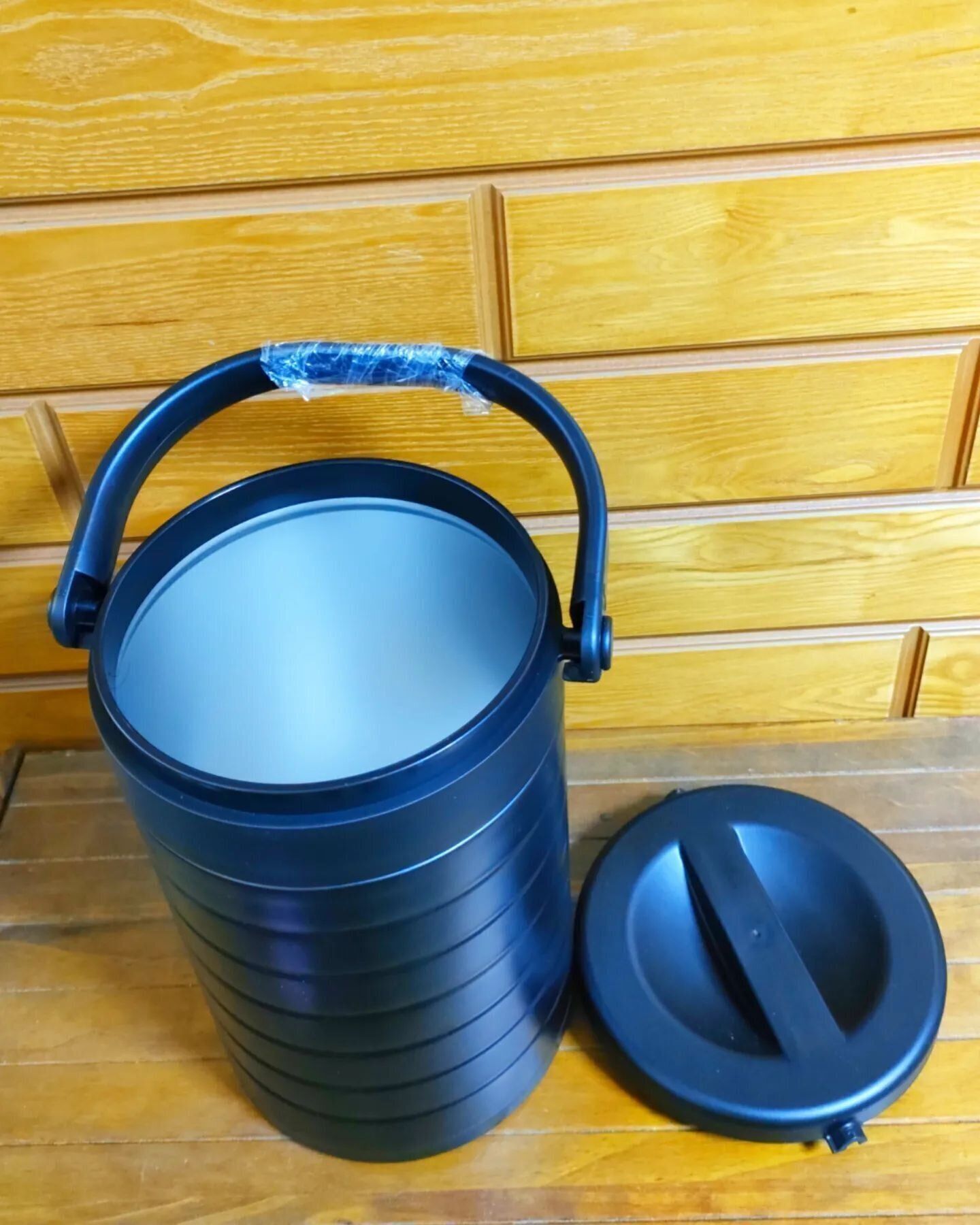 ひとつあれば快適！便利な「真空ハイブリッドコンテナ」