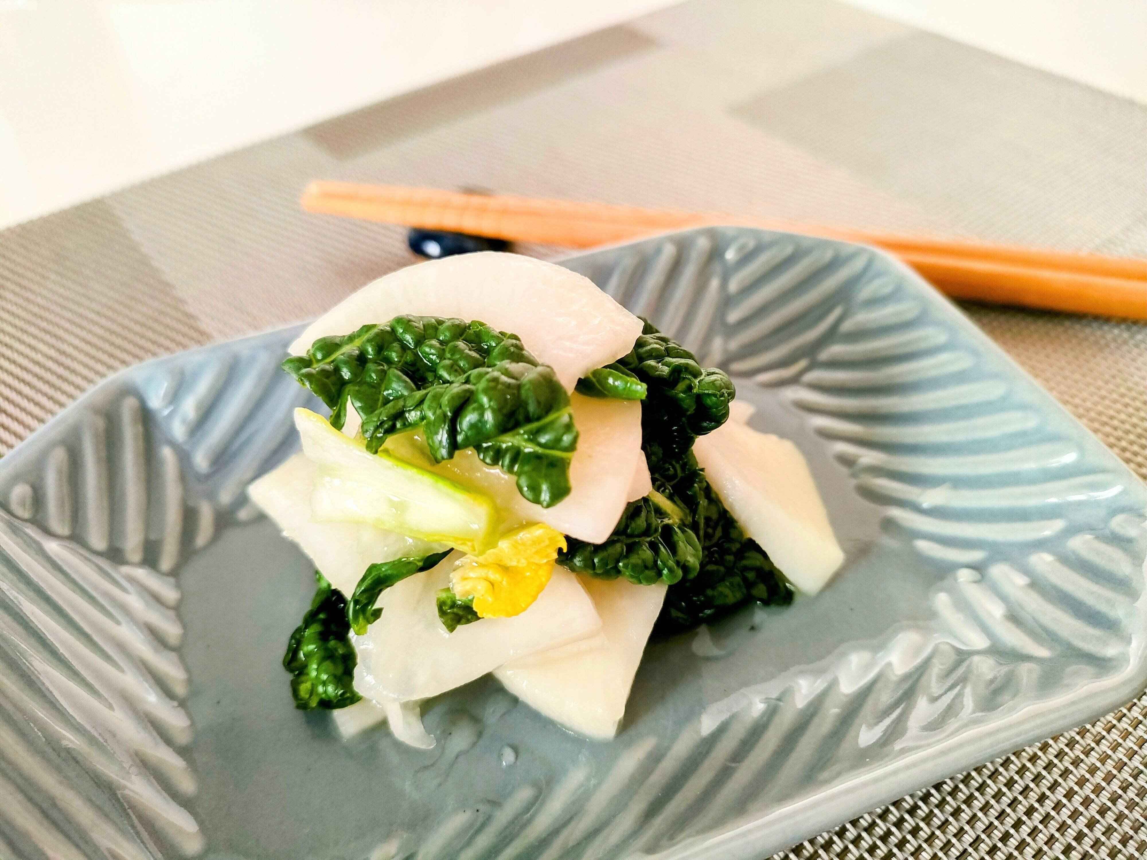 大根とちぢみほうれん草の水キムチ