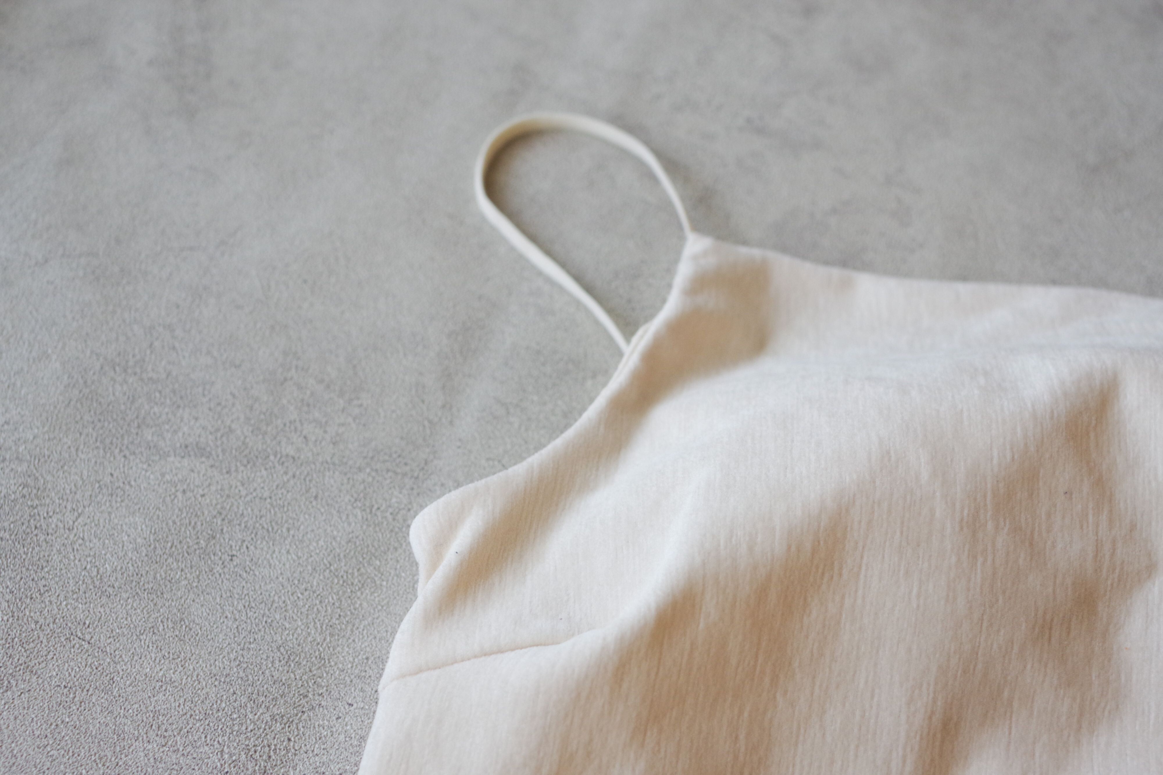 【GU】飛ぶように売れている！長～く着回したい「ベロアブラフィール」おすすめのレイヤード術とは