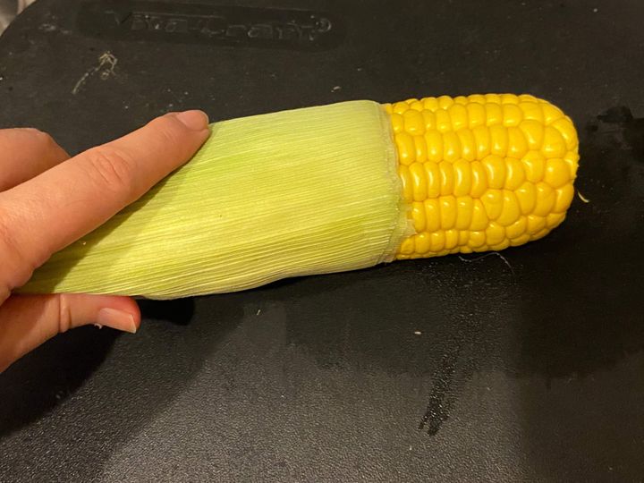 とうもろこしは 実 だけじゃなく 皮 ひげ 芯 も使える 丸ごとおいしさを楽しむ活用術 サンキュ とうもろこしは 実 だけじゃなく 皮 ひげ 芯 も使える 丸ごとおいしさを楽しむ活用術 サンキュ