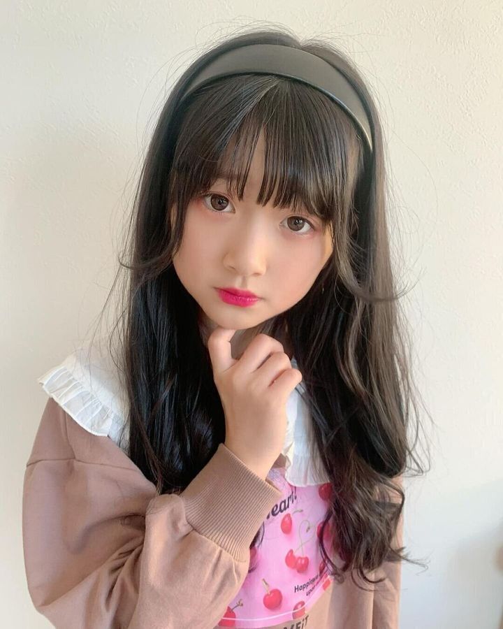 小学生女子も納得のキュートなヘアスタイル。韓国風巻きで気分はK-POPアイドル!