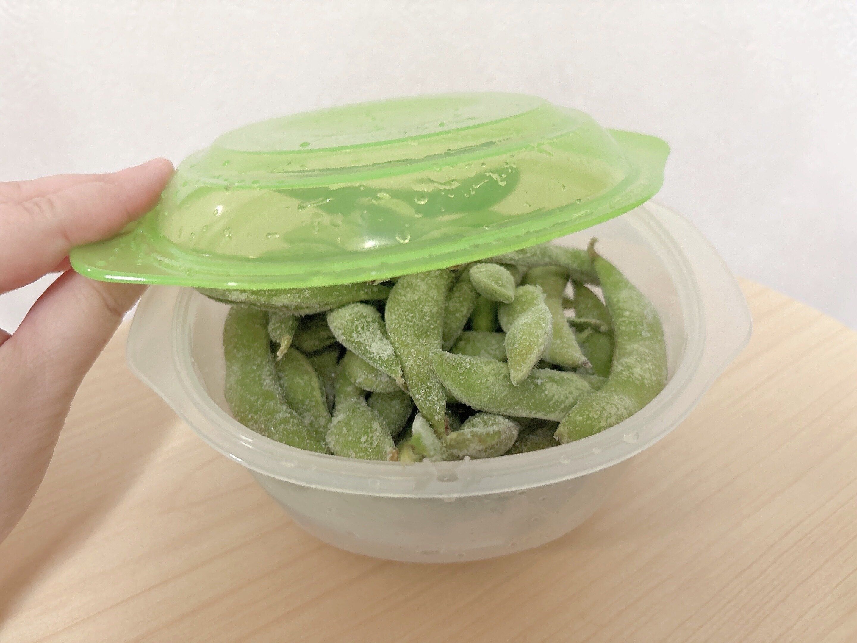 ダイソー使い分け容器肉まん＆枝豆