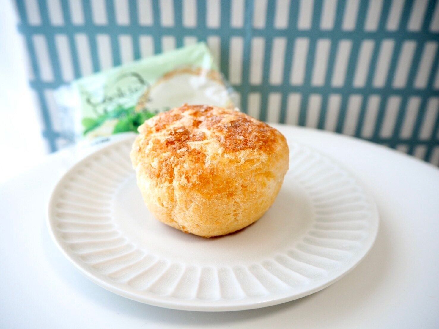 シャトレーゼ「DESSERTクッキーシューアイス ホワイトチョコミント」商品写真