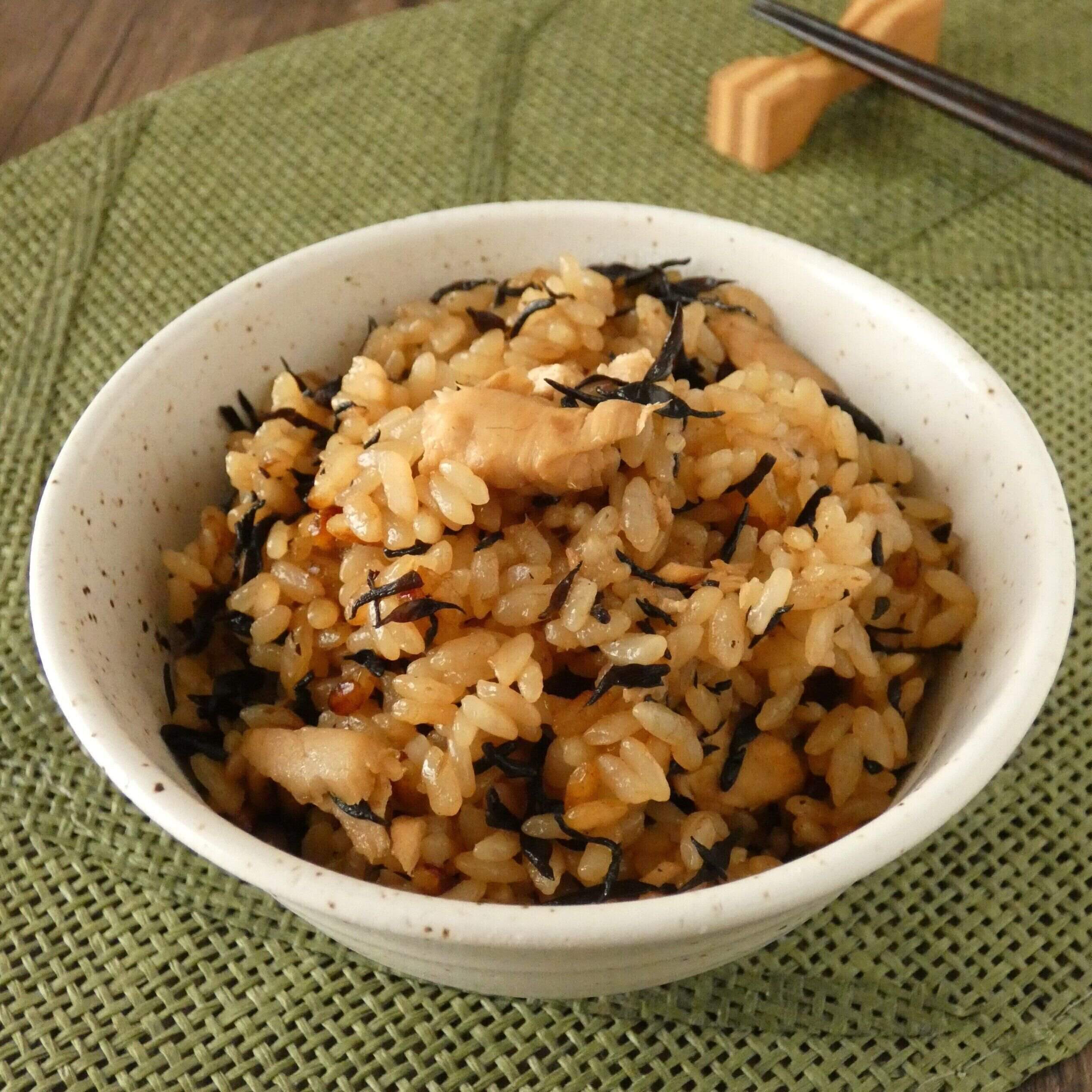 ツナとひじきの炊き込みご飯