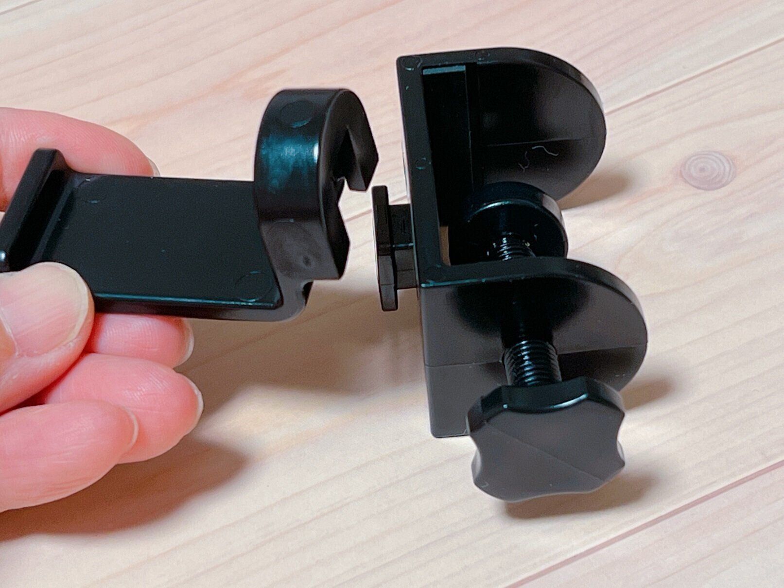 分離パーツ、奥長のフックがポイント！