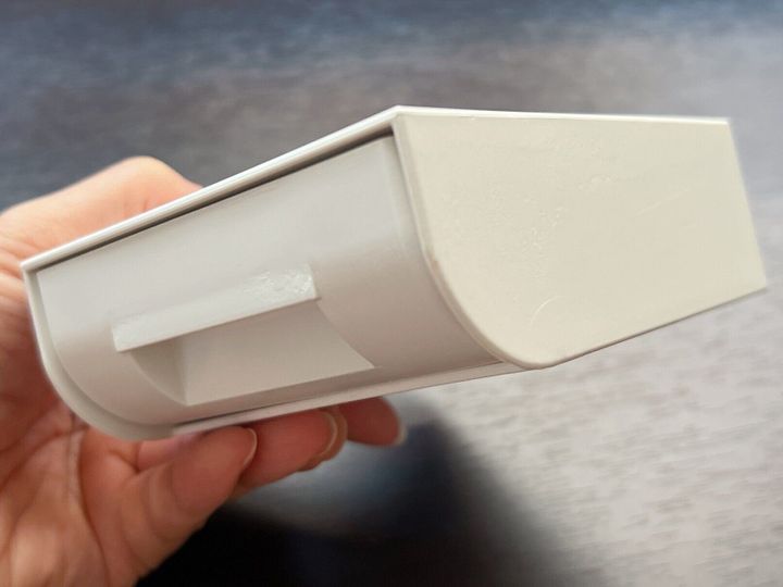 ダイソーの「取り付け式引き出し」が小物収納にぴったり!