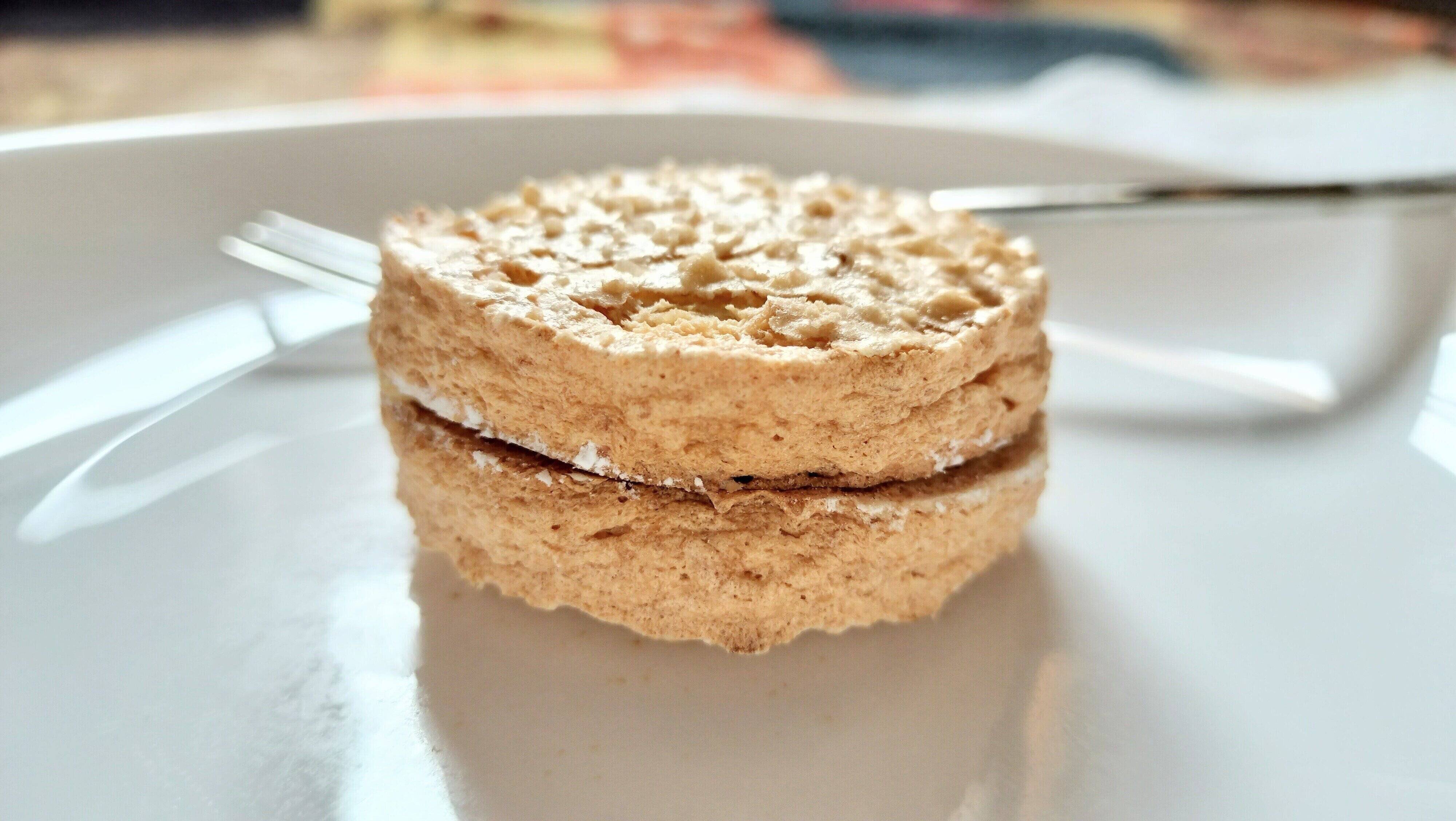 笑みころんの真横から撮った写真