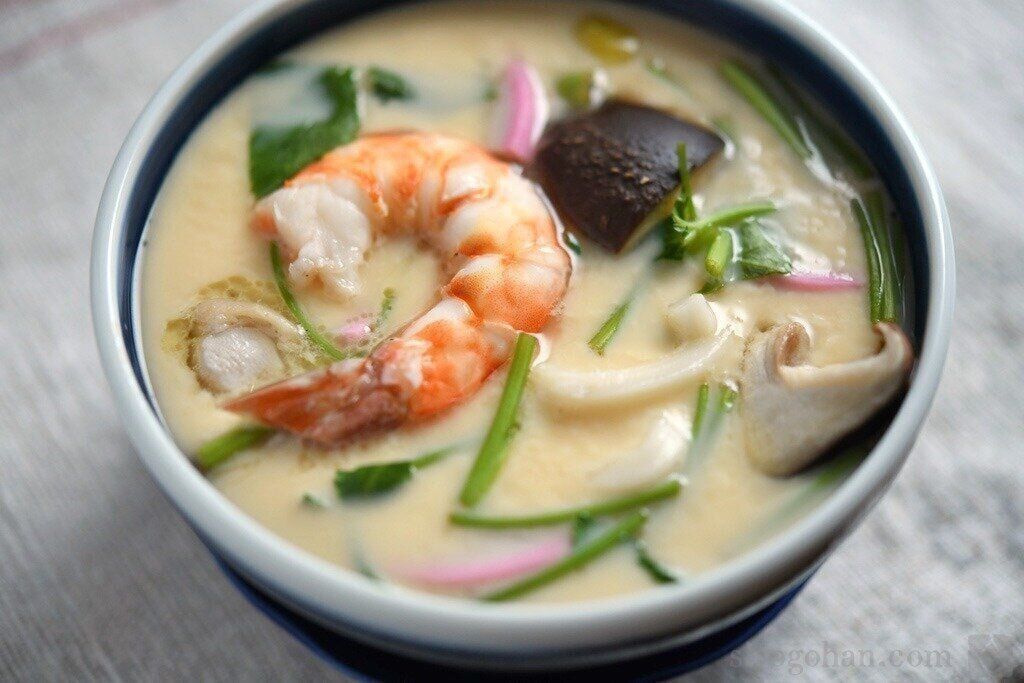 エビ入り茶碗蒸し