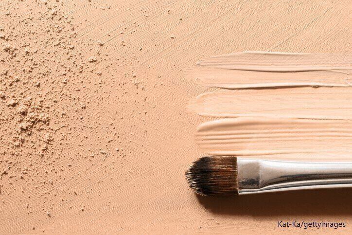 【2024年】崩れないファンデーションのおすすめをタイプ別・年代別に一挙紹介！