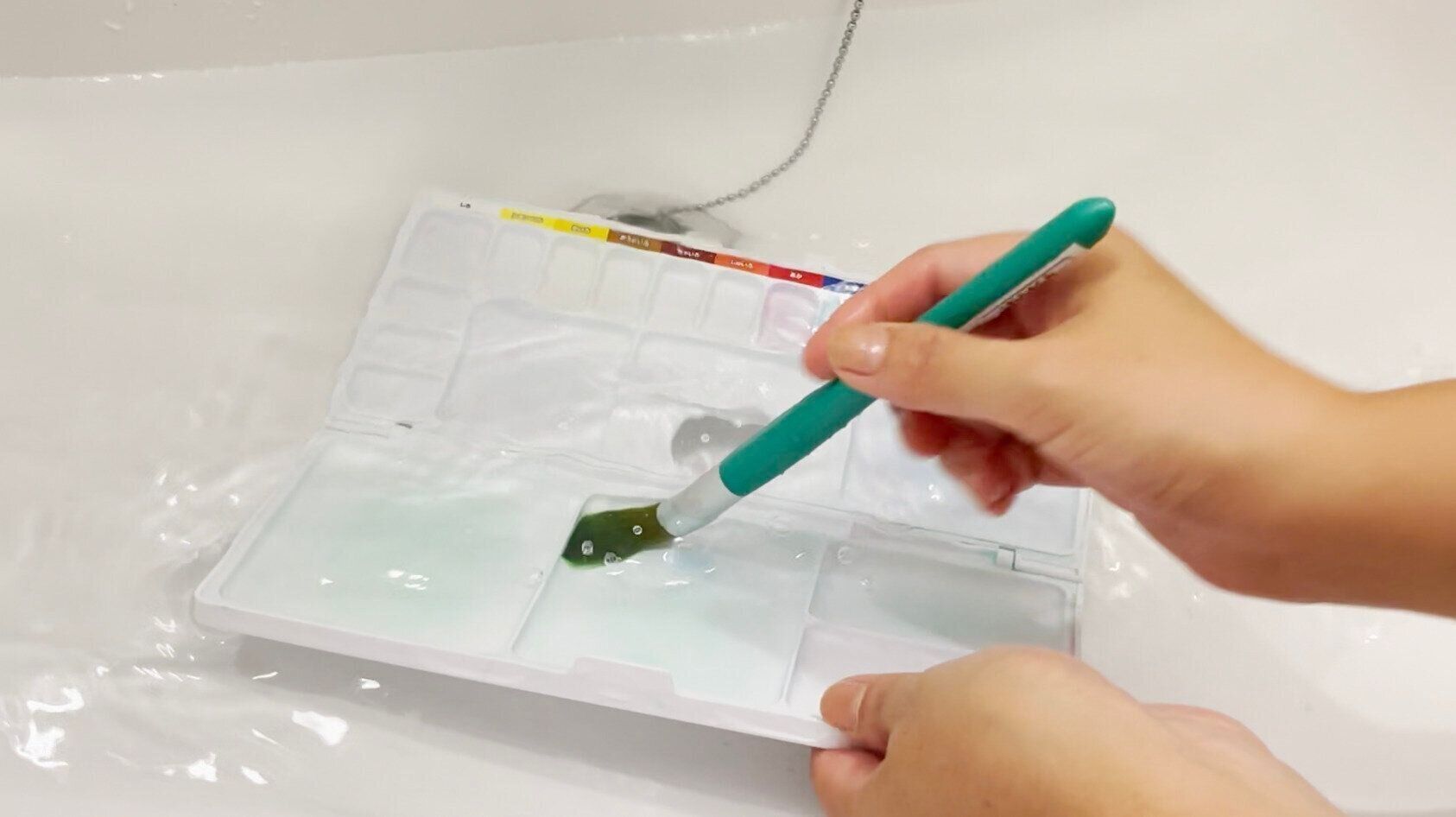 パレットをこする