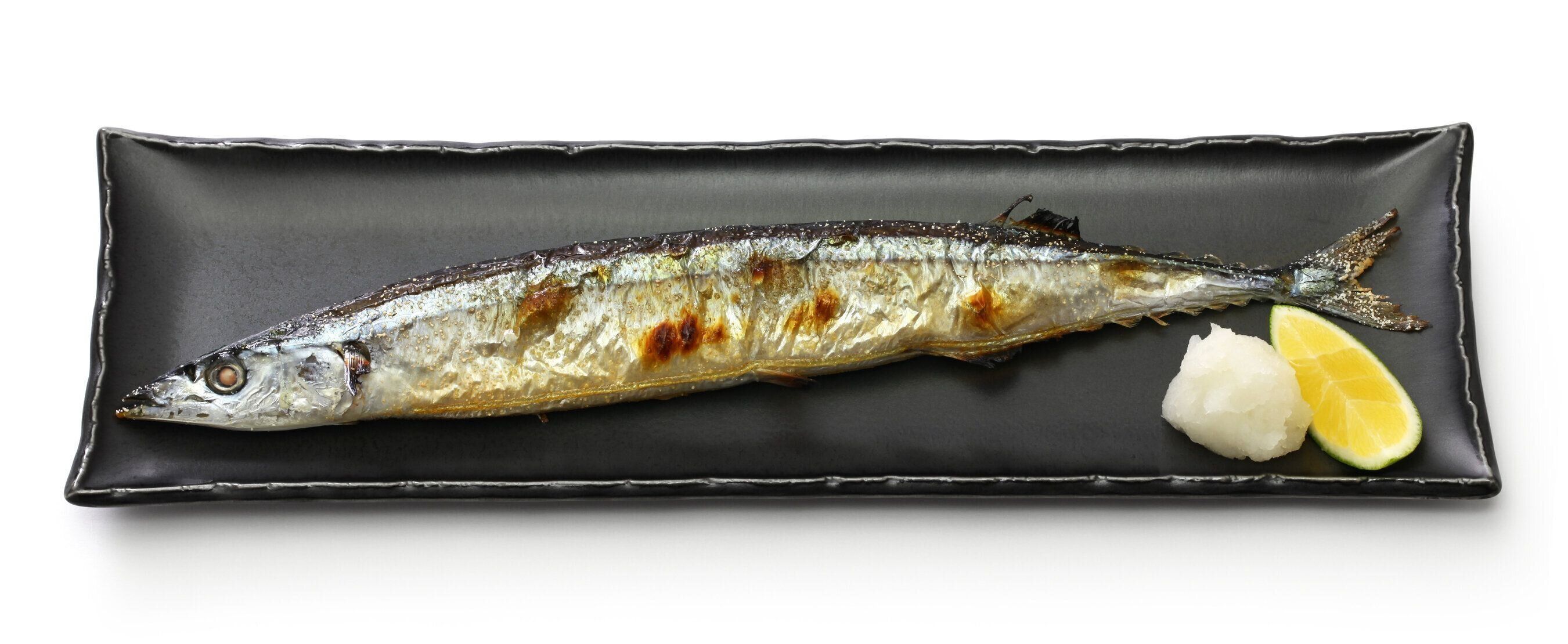 太平洋の焼き、サンマの塩焼、和食