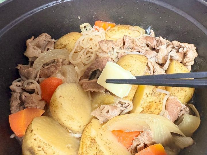 バター醤油風味の新じゃが肉じゃがレシピ