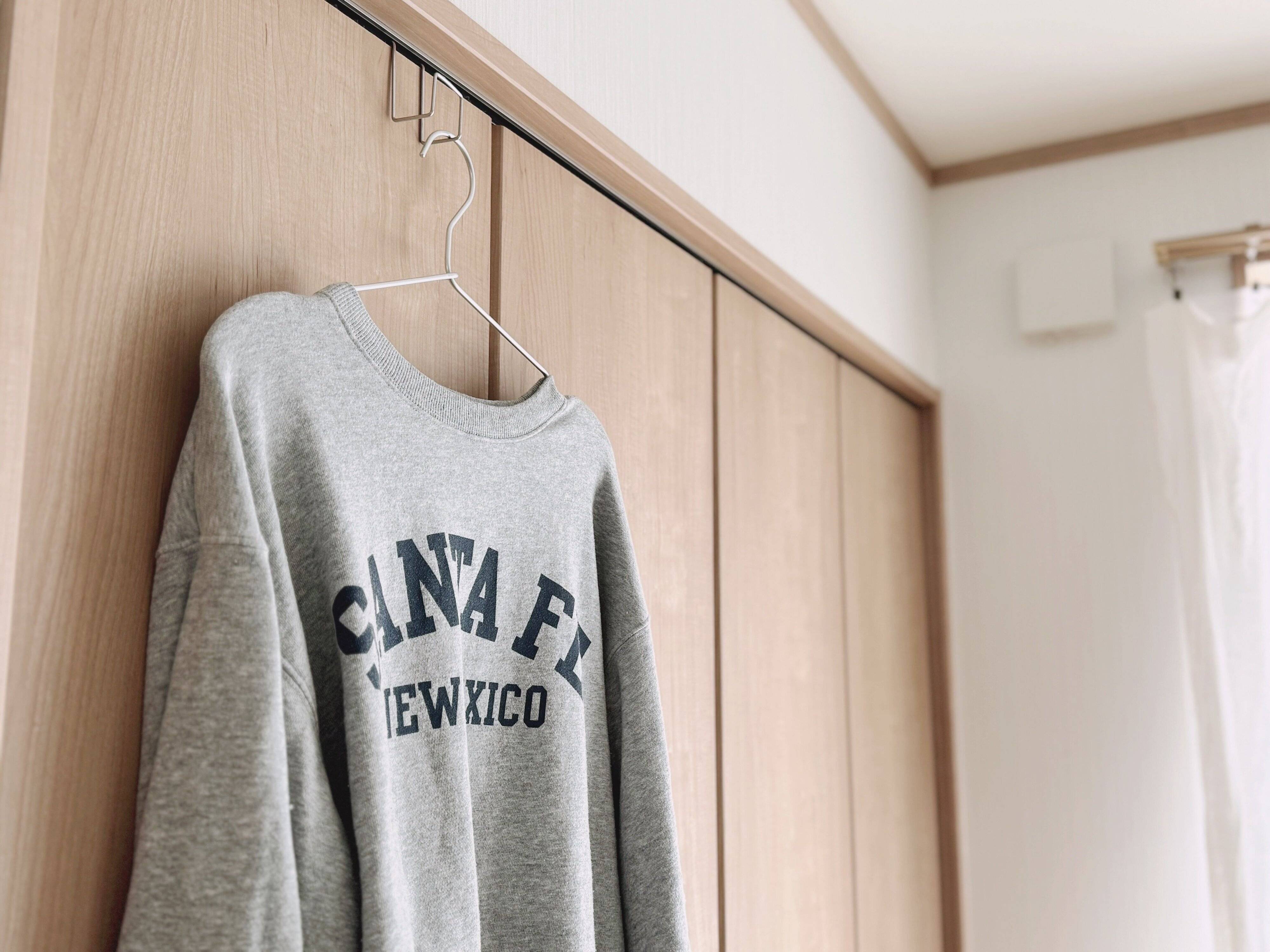 3．ステンレス扉につけるフック