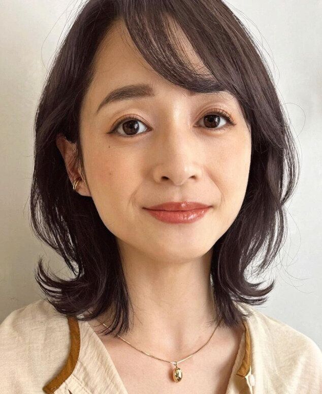 顔まわりのデザインが重要！おしゃれな外ハネリラクシーボブ