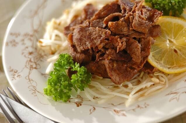 佐世保名物レモンステーキ 甘辛いタレといただく