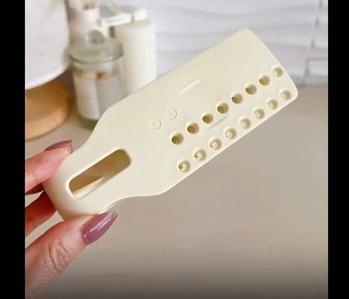 【セリア】ラクにかみ切れる！穴あけ海苔用パンチ