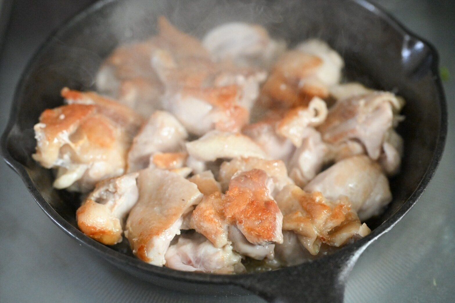 加熱した鶏もも肉