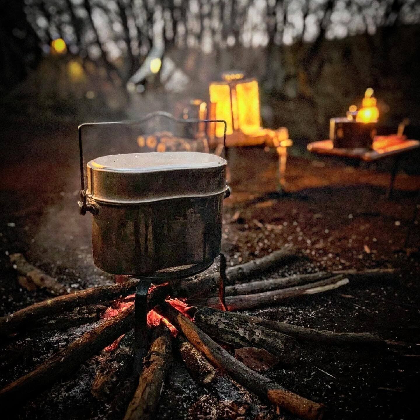 キャンプ飯の味方！「2合用野営飯盒」