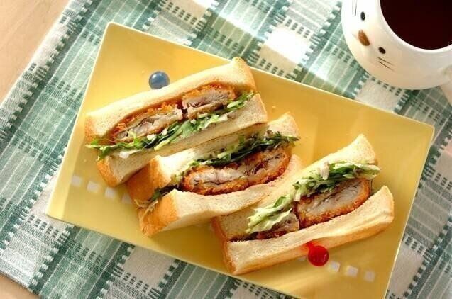 レタス入りアジフライサンド