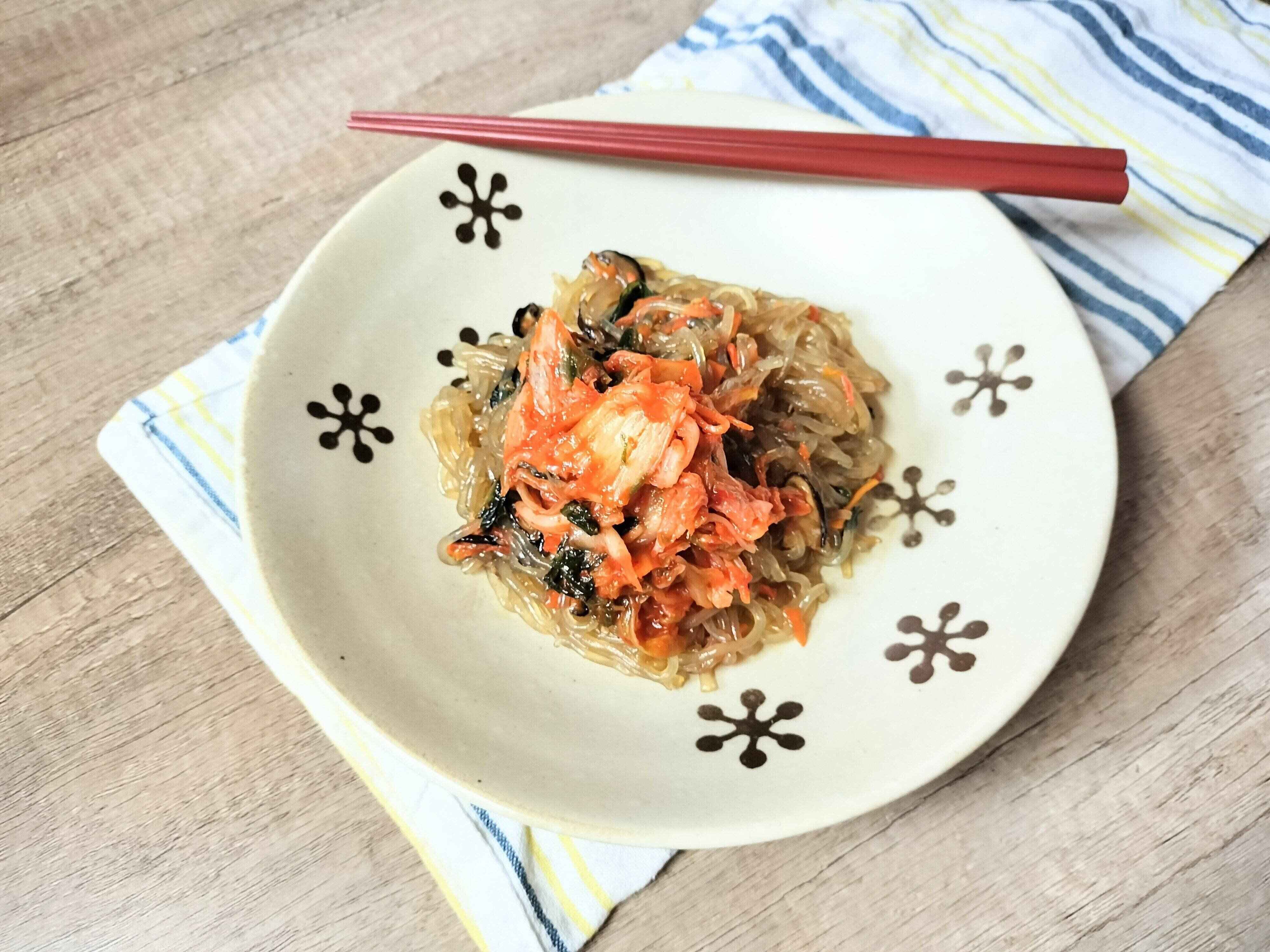 キムチのっけチャプチェ