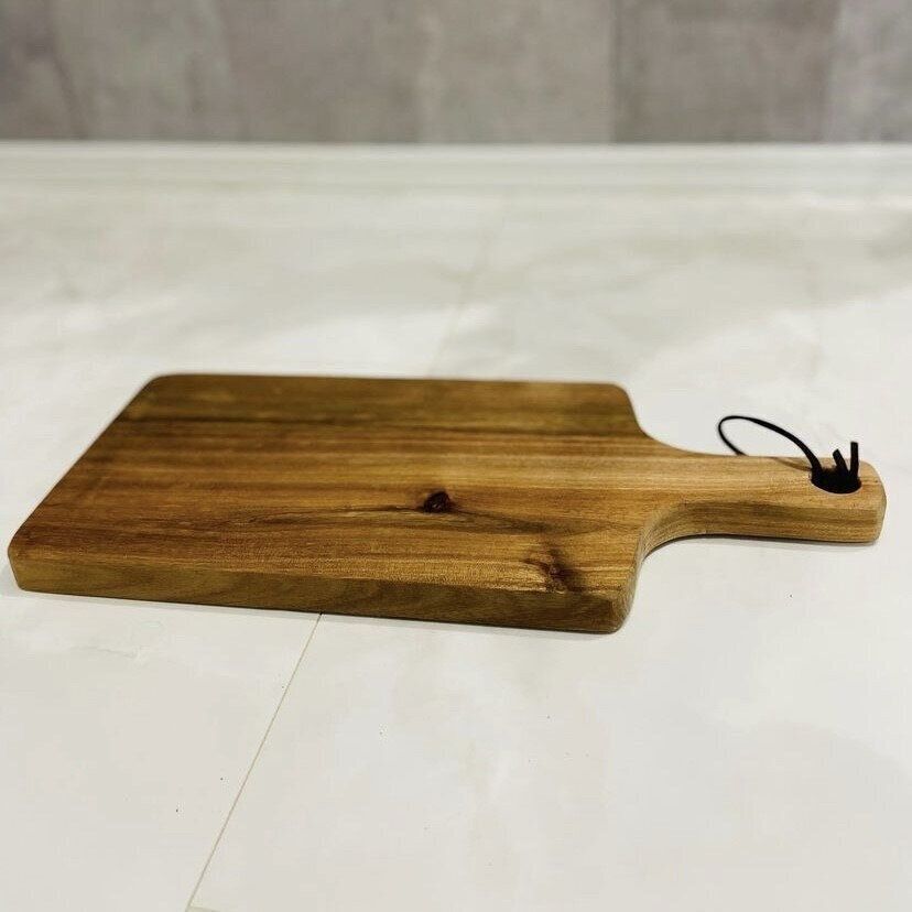 「アカシアカッティングボード」