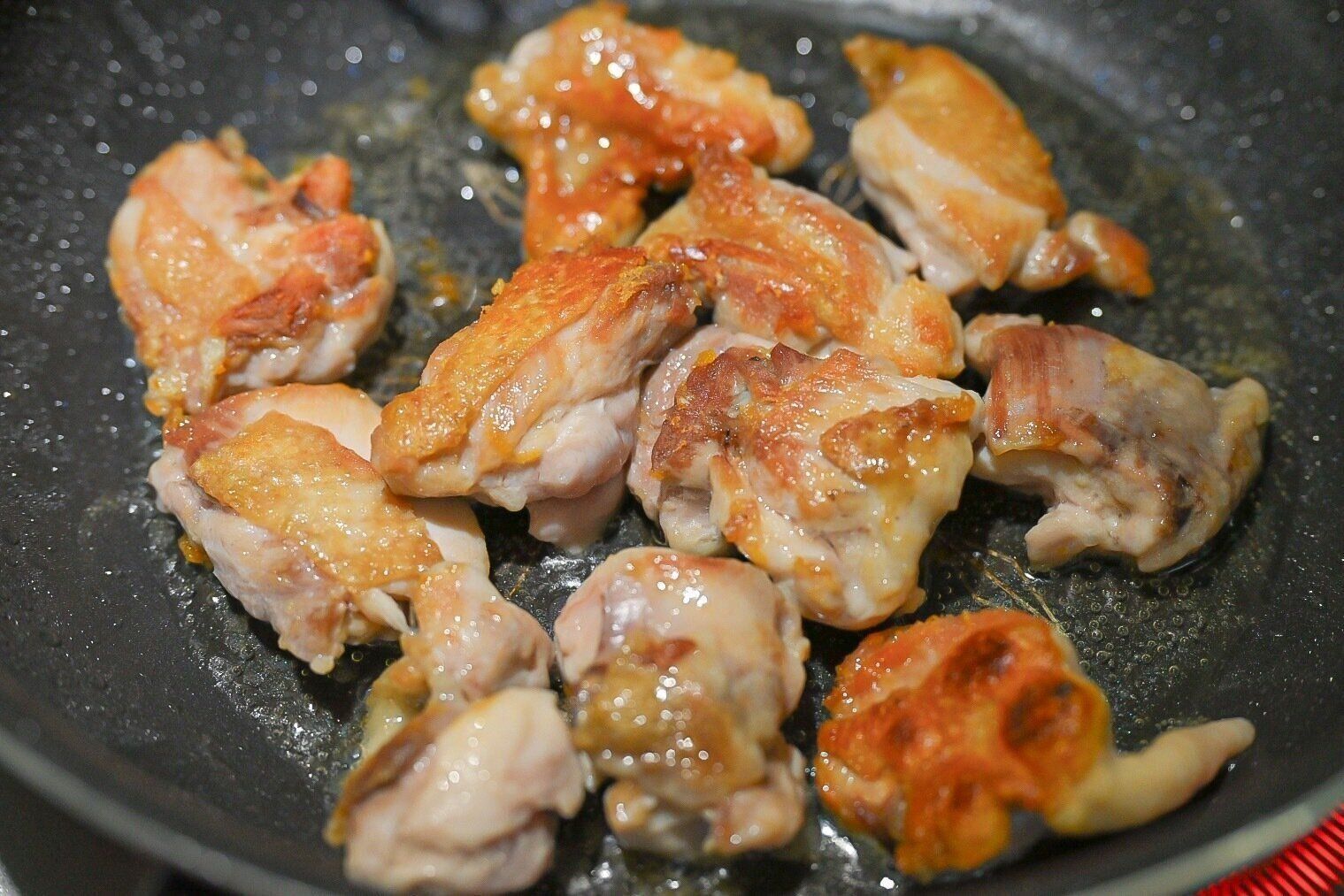 加熱した鶏もも肉