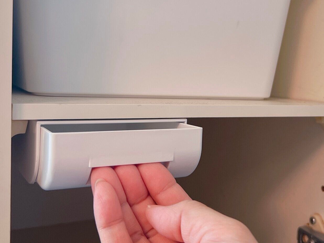 ダイソーの「取り付け式引き出し」が小物収納にぴったり！