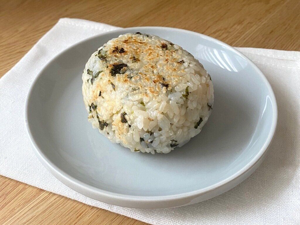 サラダの旨たれを使った焼おにぎり